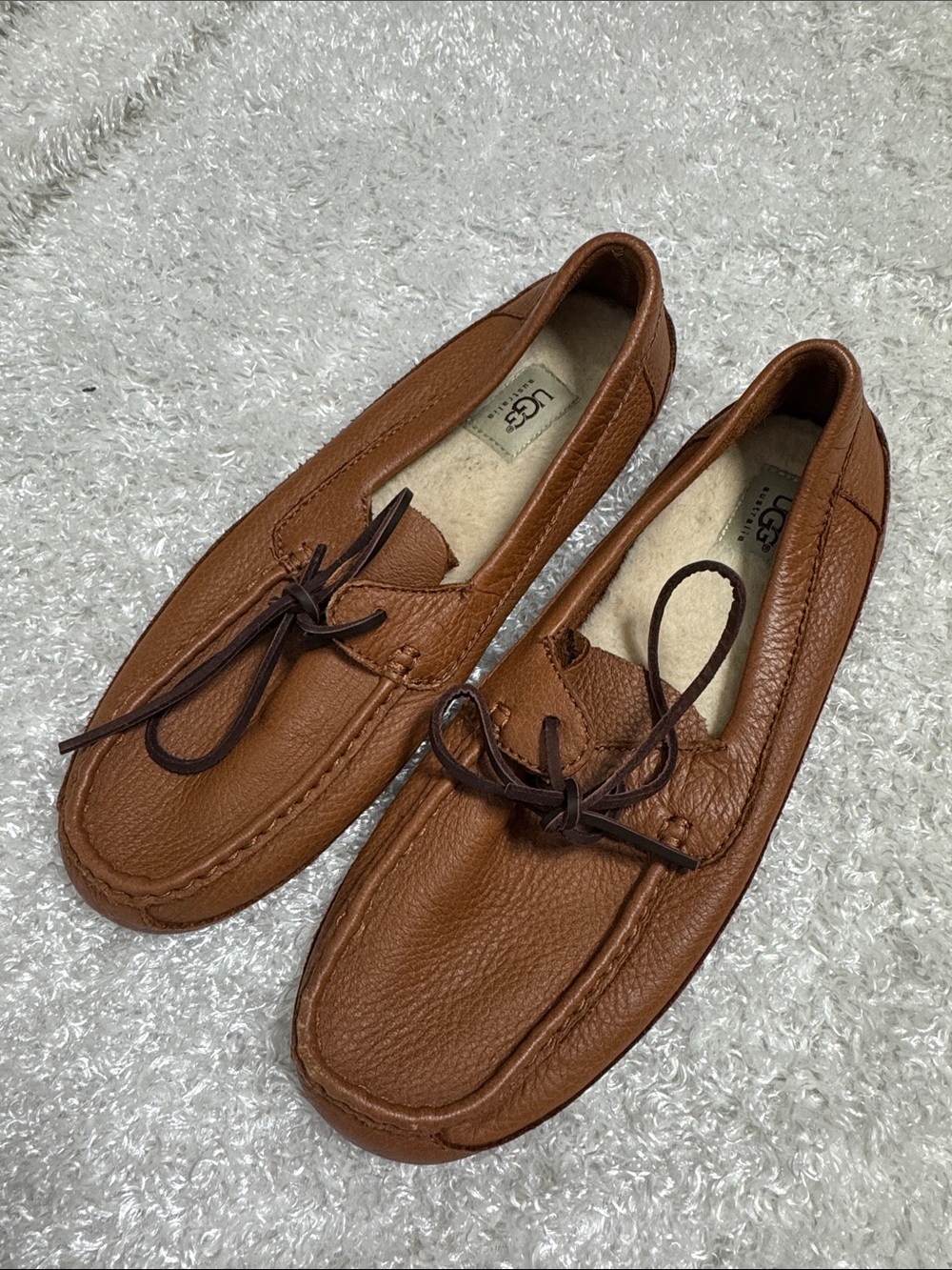 Ugg men’s size 11 leather slipper shoes